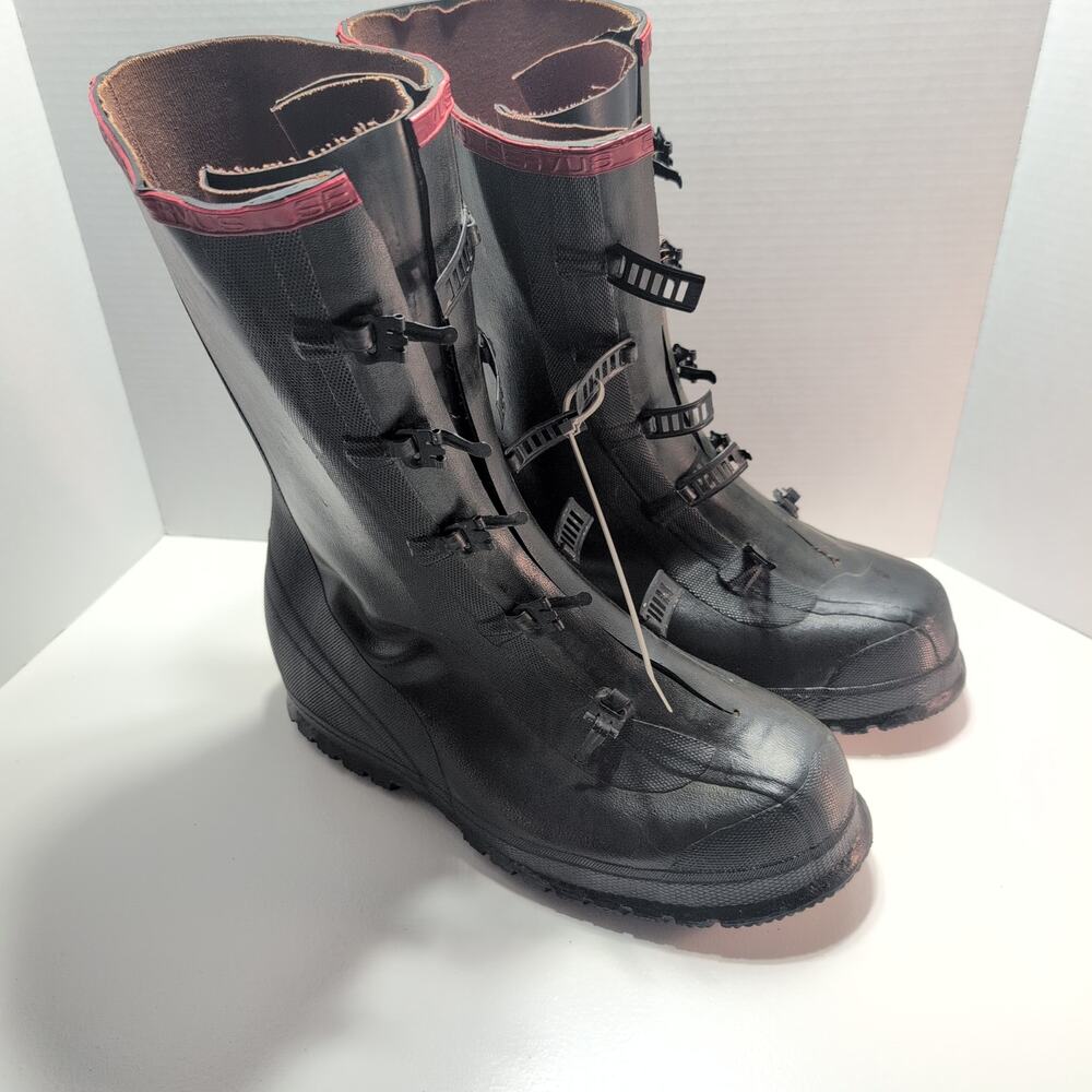 Servus Metal Clasp Choring Overboots Men's Size 12 (Fits Over Size 10 Shoe)